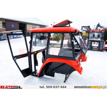 Kabina C-330 NAGLAK dach i błotniki z tworzywa (włókno szklane) HALOGENY